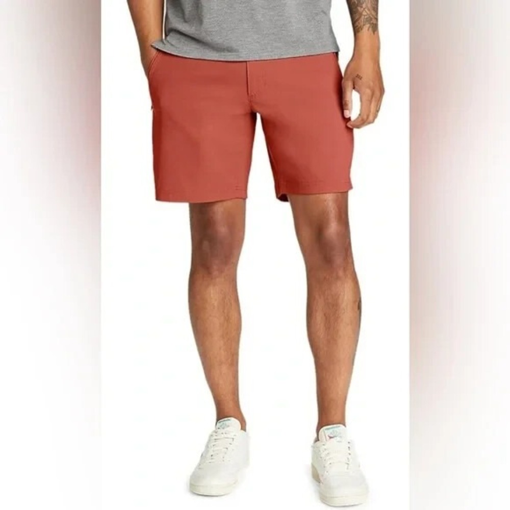 Eddie Bauer Men's Horizon Guide Wander Shorts Casual-Maroon-Size 40 NWT